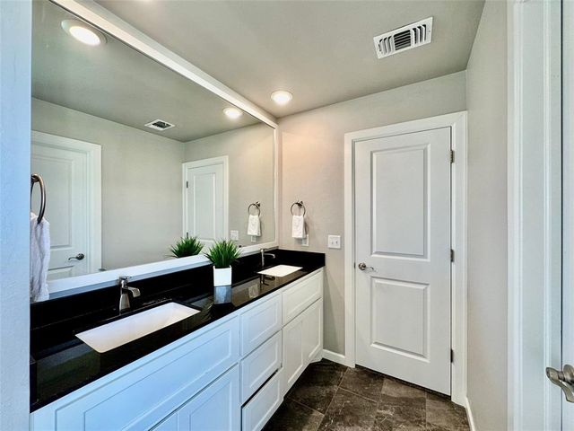 633 Texoma Drive, Edmond, OK 73025