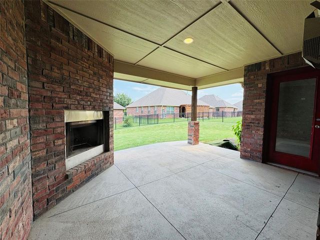 633 Texoma Drive, Edmond, OK 73025