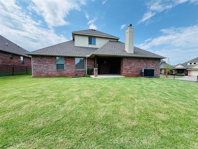 633 Texoma Drive, Edmond, OK 73025