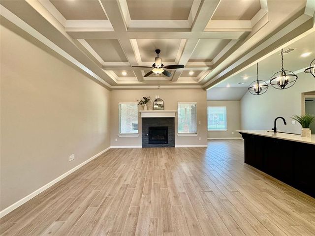 633 Texoma Drive, Edmond, OK 73025