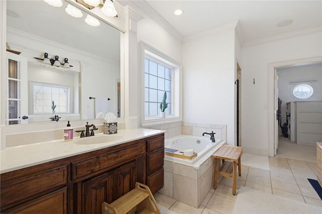 3912 NE Kensington Avenue, Bentonville, AR 72712