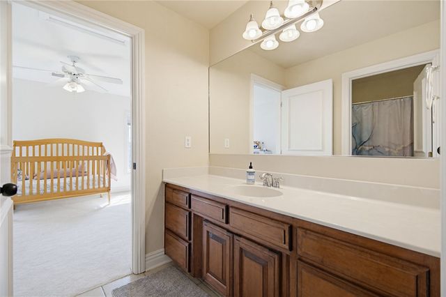 3912 NE Kensington Avenue, Bentonville, AR 72712