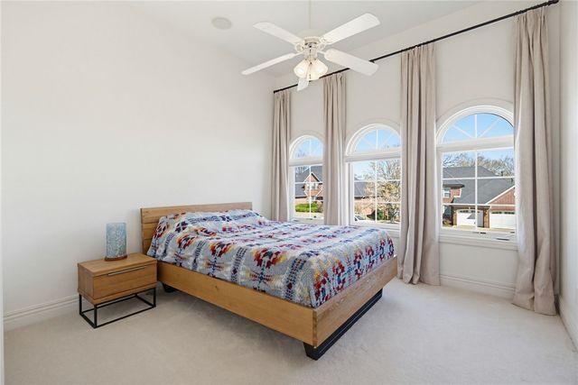 3912 NE Kensington Avenue, Bentonville, AR 72712