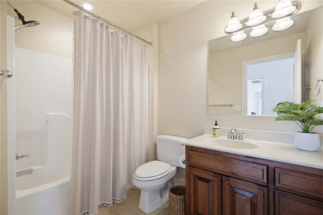 3912 NE Kensington Avenue, Bentonville, AR 72712