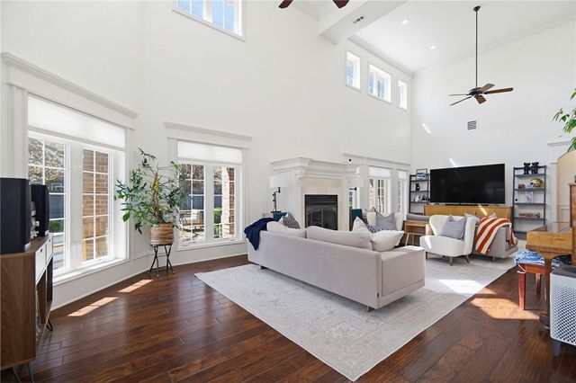 3912 NE Kensington Avenue, Bentonville, AR 72712