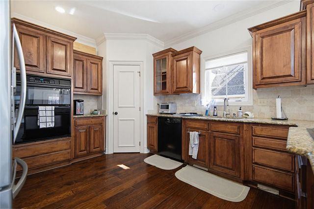 3912 NE Kensington Avenue, Bentonville, AR 72712