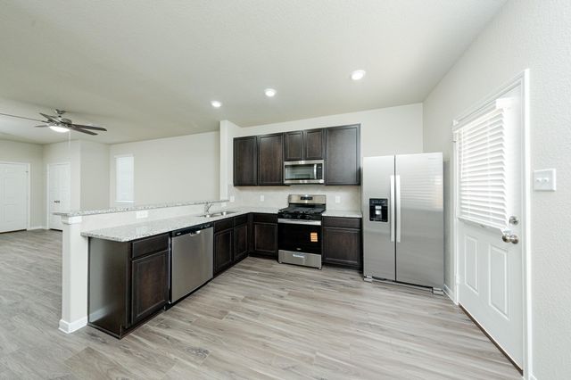 3082 Nickell Back Drive, Conroe, TX 77301