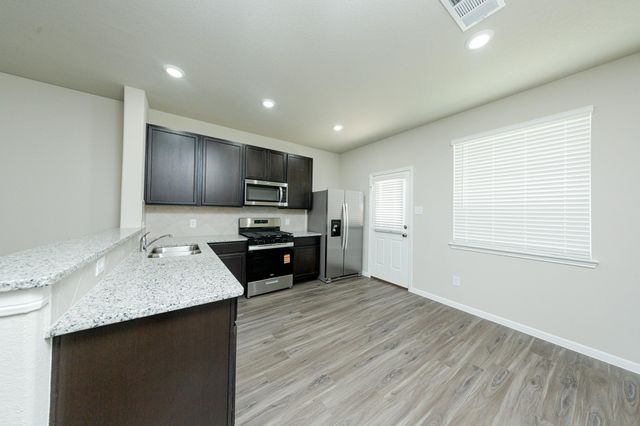 3082 Nickell Back Drive, Conroe, TX 77301