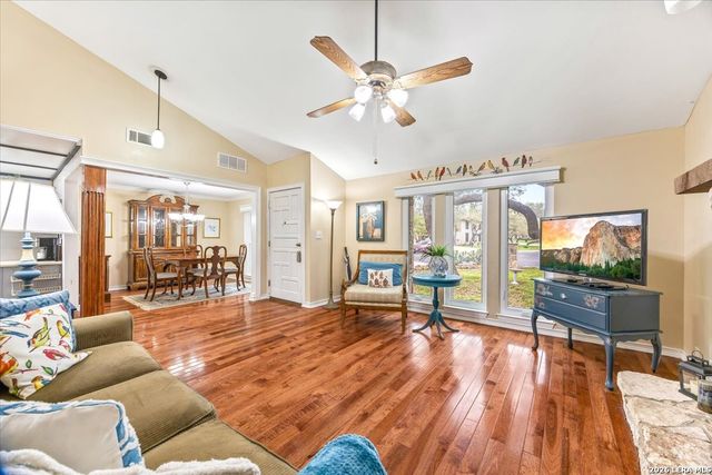 13900 N HILLS VILLAGE DR, San Antonio, TX 78249