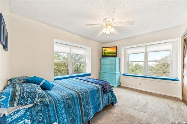 13900 N HILLS VILLAGE DR, San Antonio, TX 78249