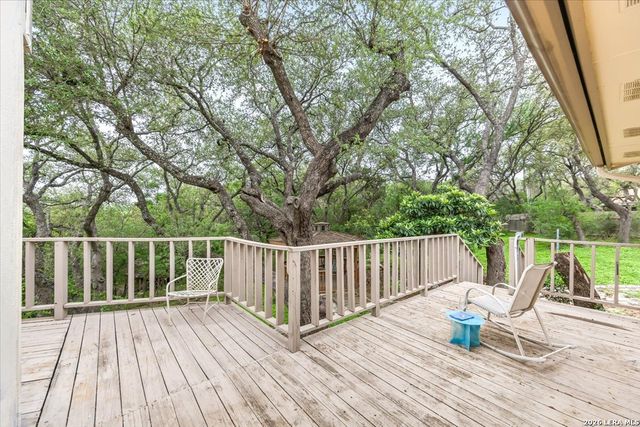 13900 N HILLS VILLAGE DR, San Antonio, TX 78249