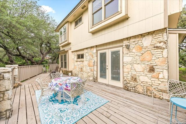 13900 N HILLS VILLAGE DR, San Antonio, TX 78249