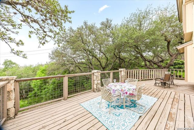 13900 N HILLS VILLAGE DR, San Antonio, TX 78249