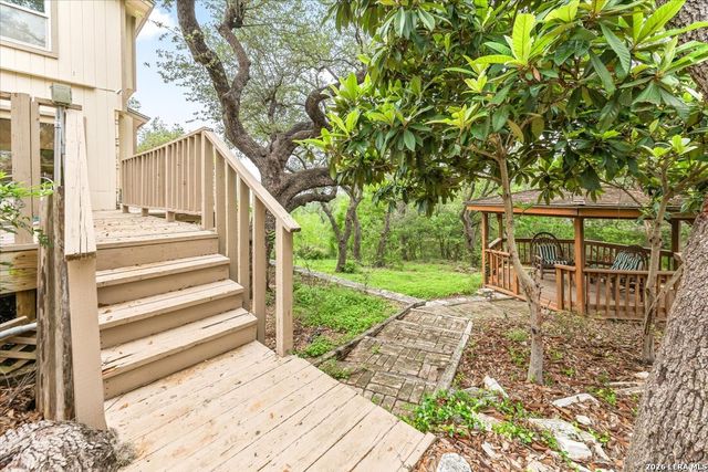 13900 N HILLS VILLAGE DR, San Antonio, TX 78249