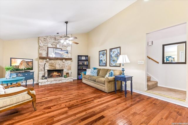 13900 N HILLS VILLAGE DR, San Antonio, TX 78249