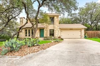 13900 N HILLS VILLAGE DR, San Antonio, TX 78249