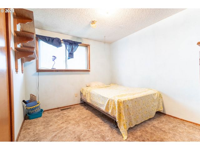 1951 Alder, Elgin, OR 97827