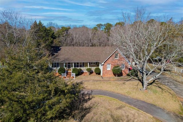 101 E Macedonia Church E Road, Oxford, GA 30054