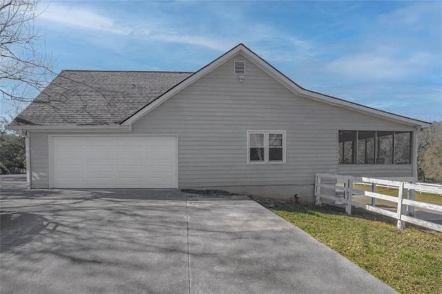 101 E Macedonia Church E Road, Oxford, GA 30054