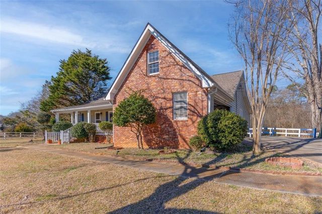 101 E Macedonia Church E Road, Oxford, GA 30054