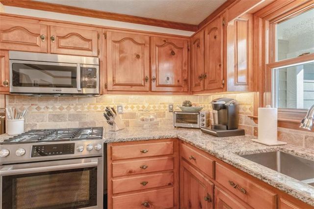 101 E Macedonia Church E Road, Oxford, GA 30054