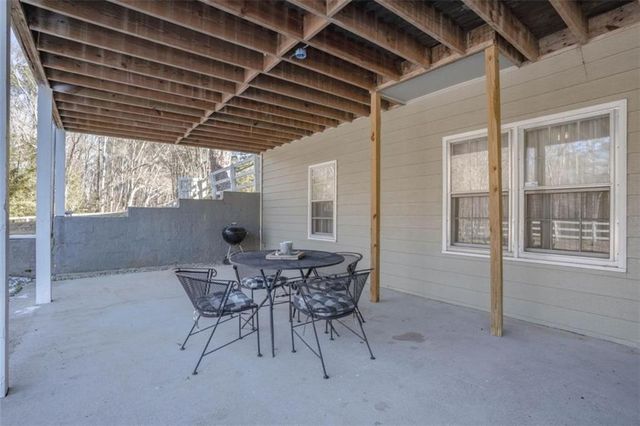 101 E Macedonia Church E Road, Oxford, GA 30054