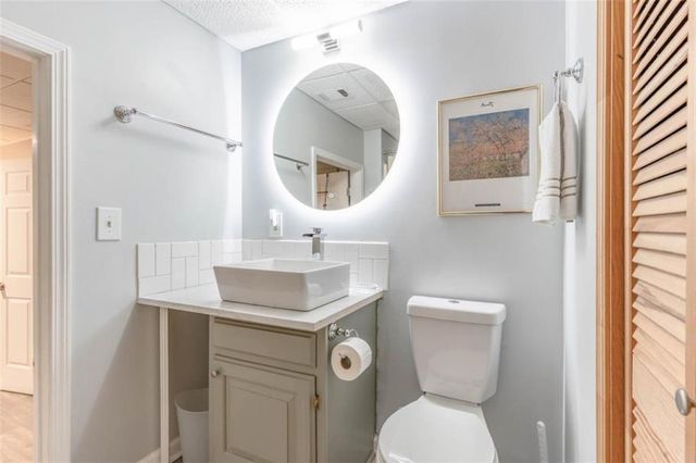 101 E Macedonia Church E Road, Oxford, GA 30054