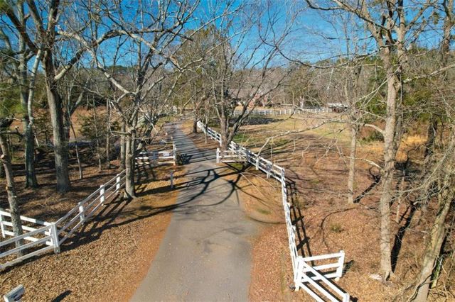 101 E Macedonia Church E Road, Oxford, GA 30054