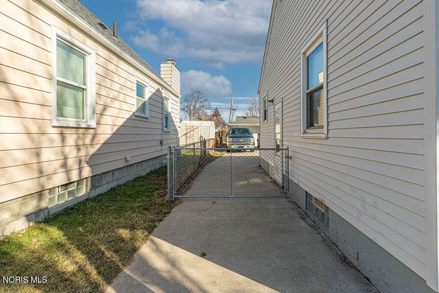 1202 Cribb Street, Toledo, OH 43612