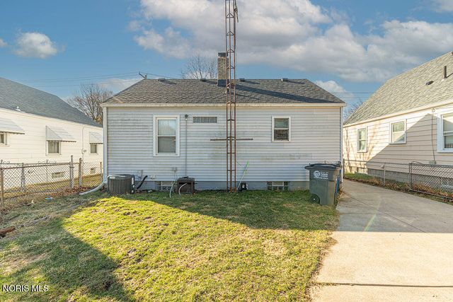 1202 Cribb Street, Toledo, OH 43612