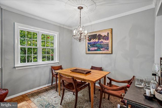 1600 RIPON PL, Alexandria, VA 22302