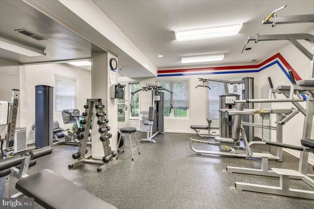 1600 RIPON PL, Alexandria, VA 22302