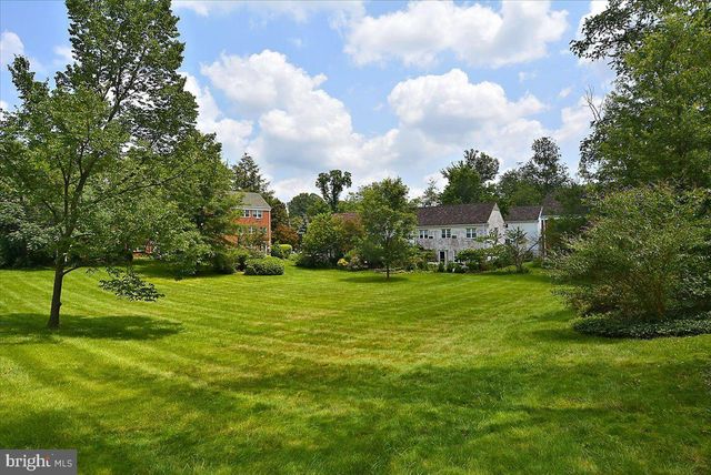 1600 RIPON PL, Alexandria, VA 22302