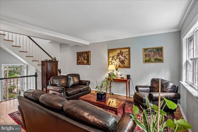 1600 RIPON PL, Alexandria, VA 22302