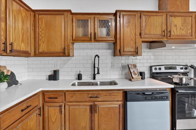 2533 Tommys Court, Alvarado, TX 76009