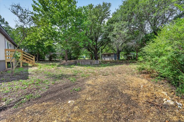 2533 Tommys Court, Alvarado, TX 76009