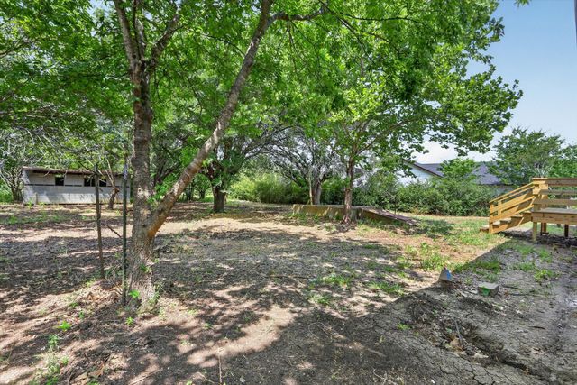 2533 Tommys Court, Alvarado, TX 76009