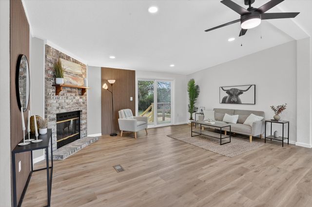 2533 Tommys Court, Alvarado, TX 76009