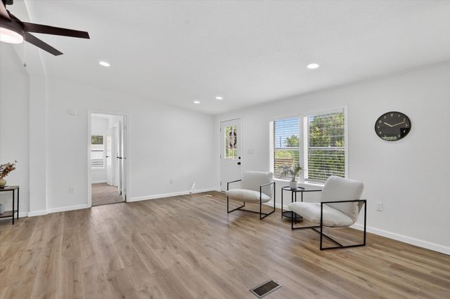 2533 Tommys Court, Alvarado, TX 76009