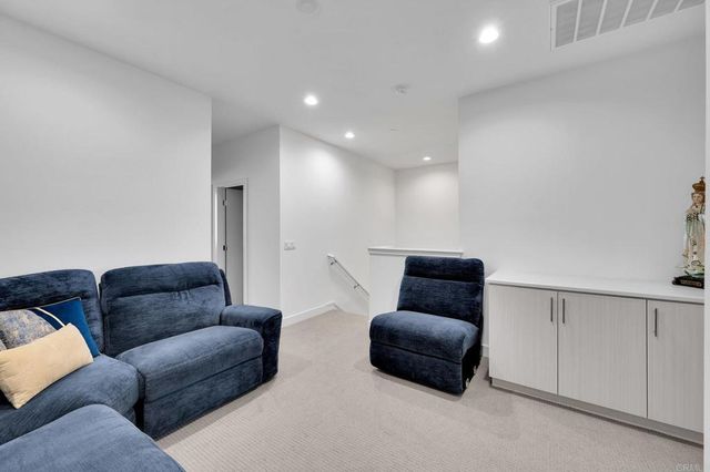 1319 Yannis Court, El Cajon, CA 92019