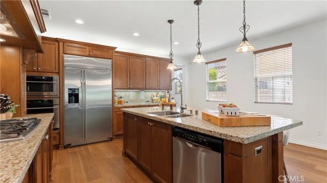 28527 Las Canastas, Valencia, CA 91354