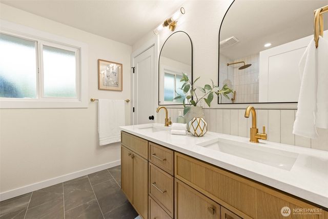 10419 18th Avenue S, Seattle, WA 98168