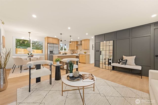 10419 18th Avenue S, Seattle, WA 98168