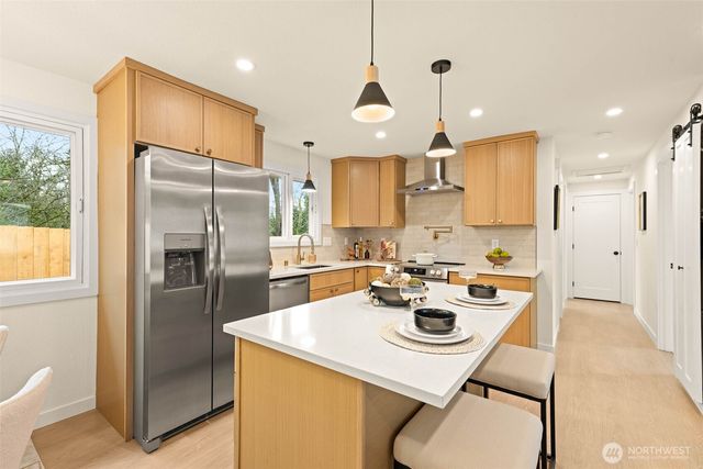 10419 18th Avenue S, Seattle, WA 98168