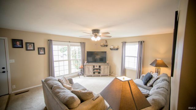 2004 Jerry Street, Vincennes, IN 47591