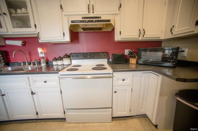 2004 Jerry Street, Vincennes, IN 47591