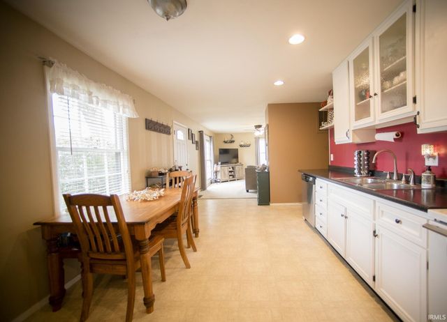 2004 Jerry Street, Vincennes, IN 47591