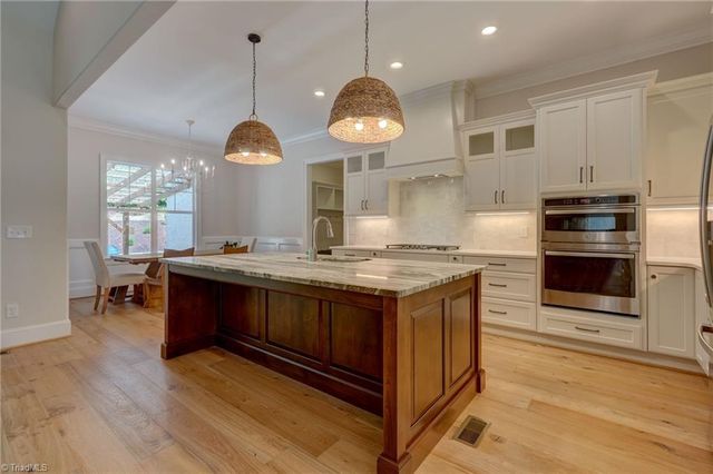 3611 Summit lakes Drive, Browns Summit, NC 27214