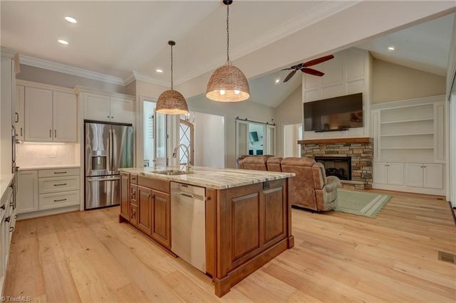 3611 Summit lakes Drive, Browns Summit, NC 27214