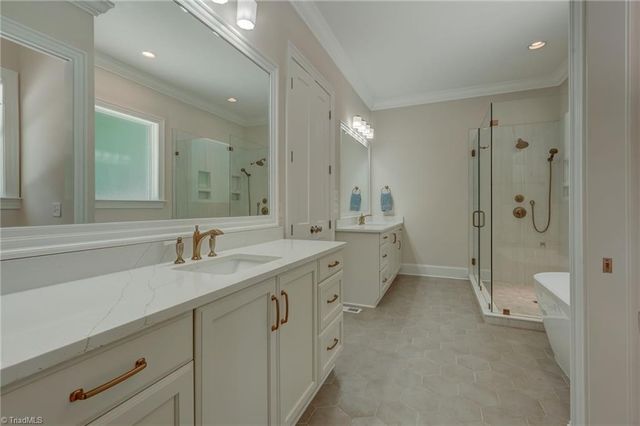 3611 Summit lakes Drive, Browns Summit, NC 27214
